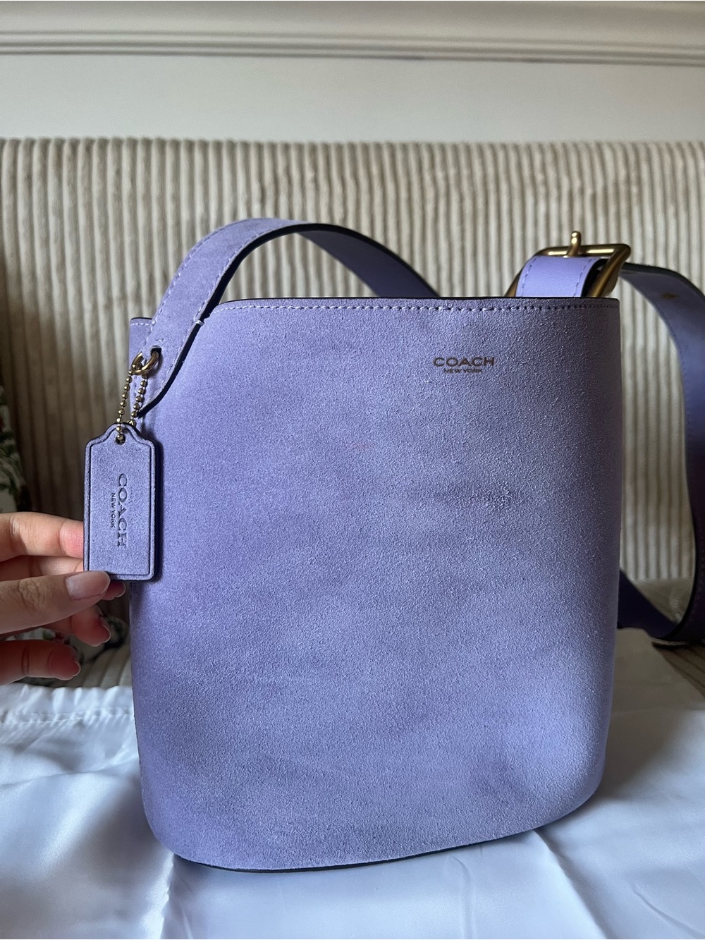 Coach Bleecker 21 Lavender Mist Suede Bucket Bag w/Wristlet - Picture 7 of 7